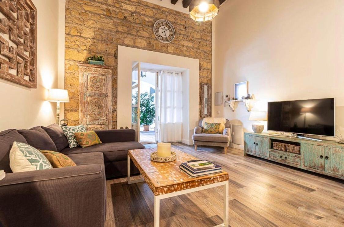 Loft Bodega San Blas Con Porche Y Parking Jerez de la Frontera Bagian luar foto